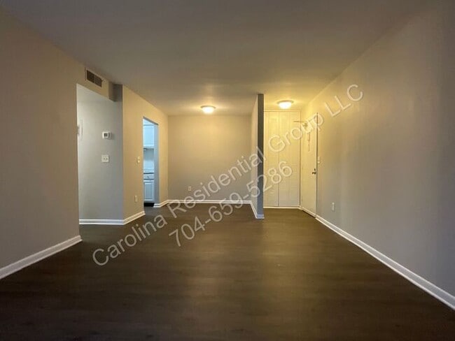 Photo - 238 Orchard Trace Ln