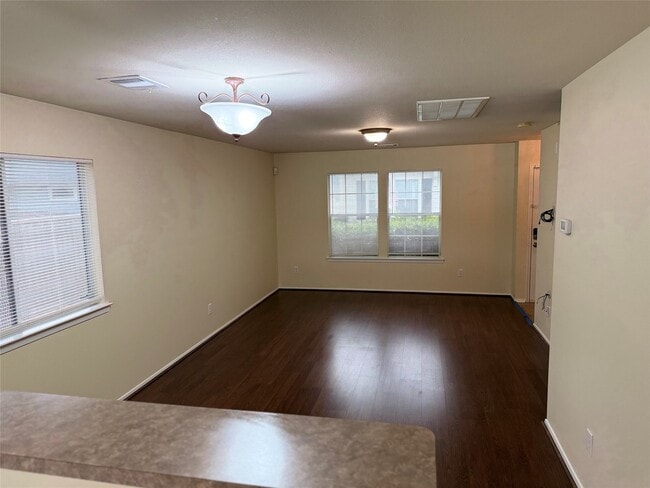 Photo - 1539 Nichole Woods Dr