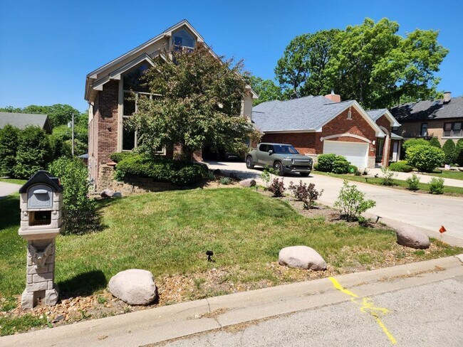 Photo - 611 S Oakwood Ave House