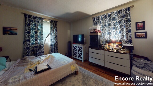 Photo - 8 Kittredge St Unit 6