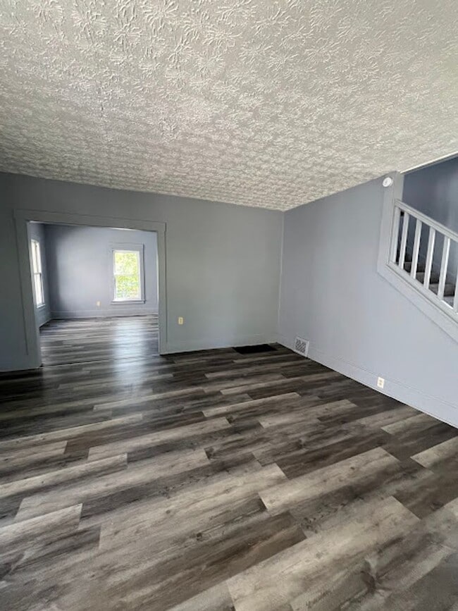 Photo - 3 Bedroom 1 Bathroom Home Rent Ready