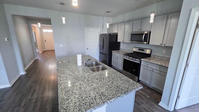 Photo - 506 Hogwart Ln