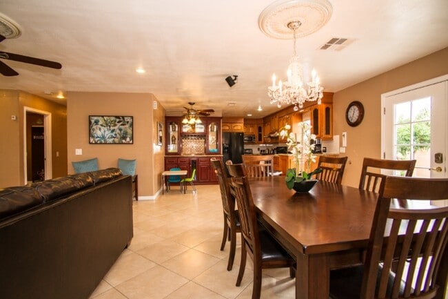 Photo - 11252 S Euclid St