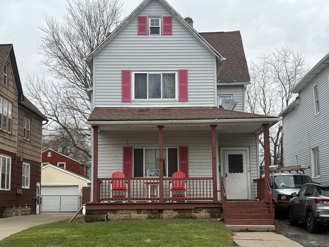 Building Photo - 212 Abbott Rd