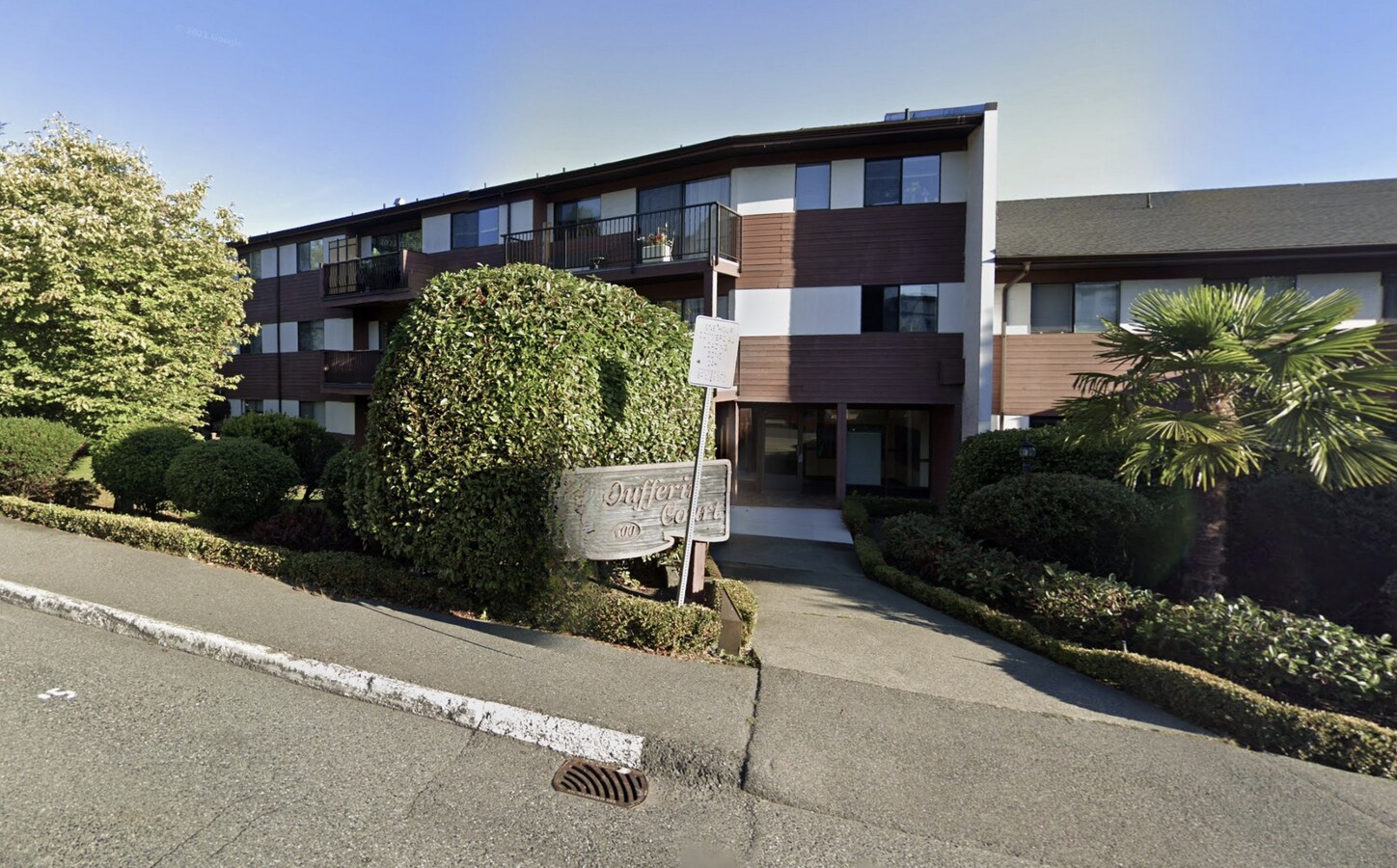 Photo - 1600 Dufferin Crescent