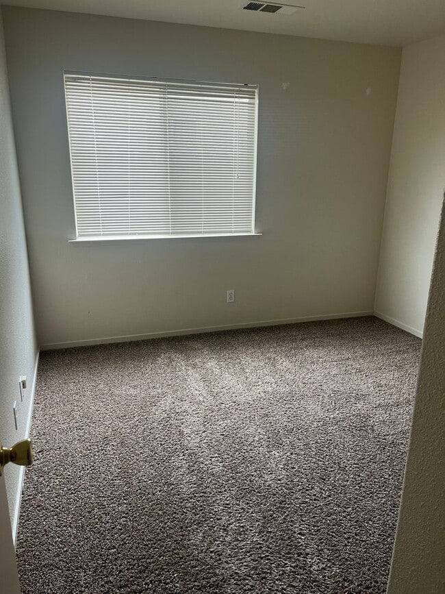 Photo - 2 Bedroom 2 bath Home with extra room