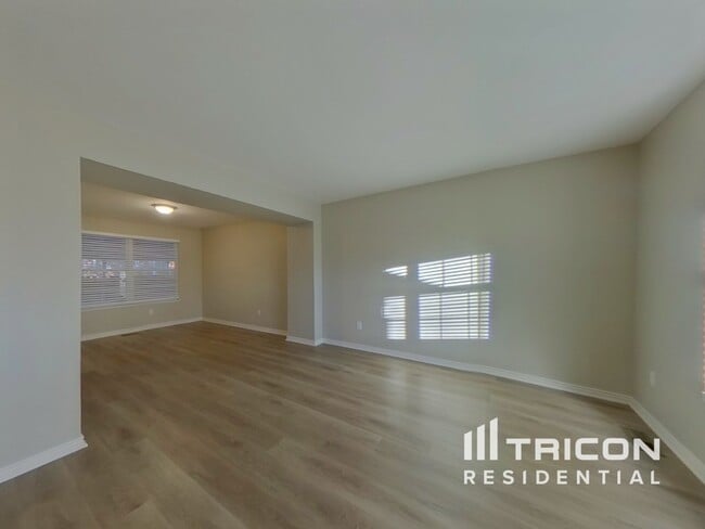 Photo - 7945 Holland Ct