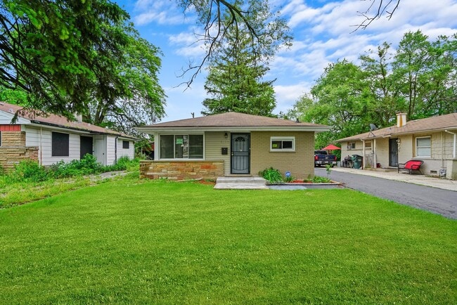 Photo - 16125 Marshfield Ave House