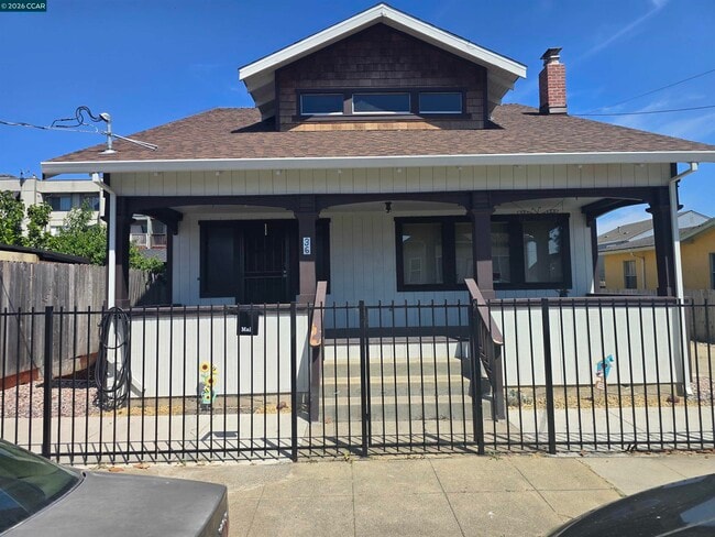Building Photo - 36 15th St