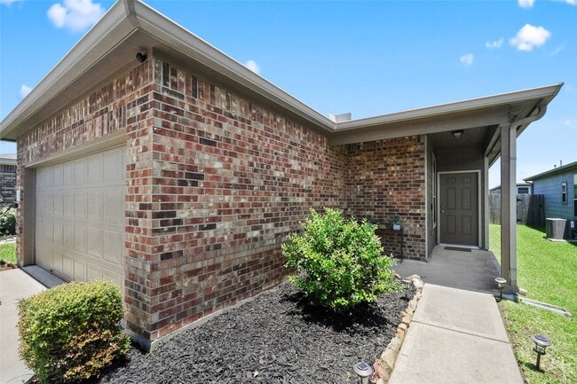 Photo - 2719 Skyview Long Dr