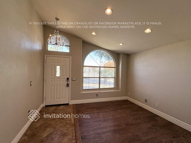 Photo - 6943 E Lakeview Ave