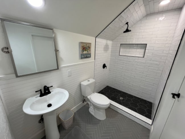 Photo - 4059 Ridge St