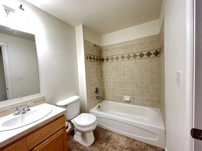 Photo - Great town house for rent