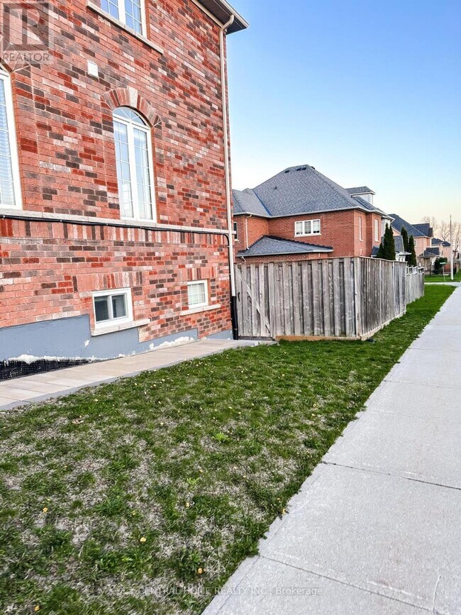 Photo - 47 Aikenhead Ave