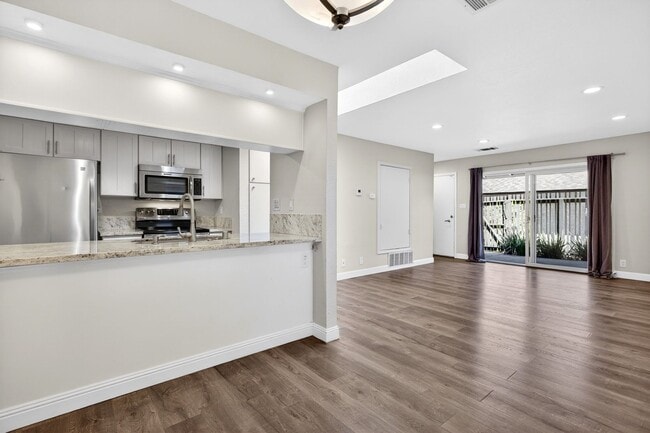 Photo - Updated Ground-Floor End Unit with Pool Access & No Stairs in West Roundtree! Unidad A