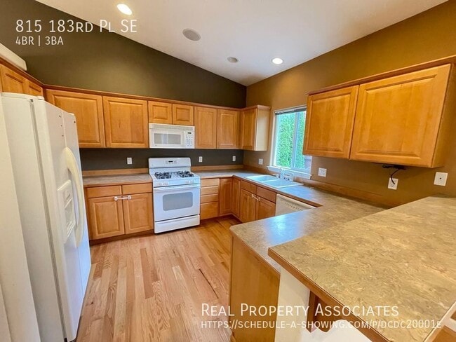 Photo - 815 183rd Pl SE