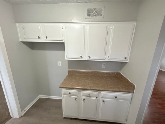 Photo - 5270 Algiers Dr