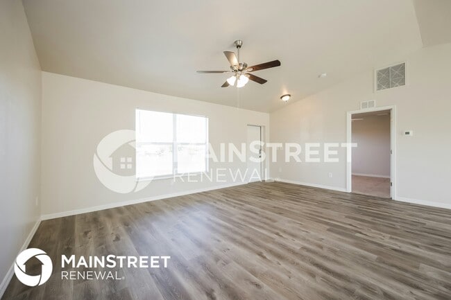 Photo - 3409 24th St W