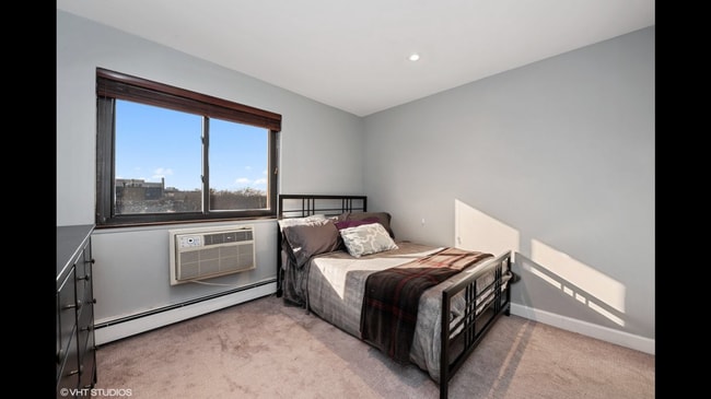 Photo - 607 W Wrightwood Ave Unit 602
