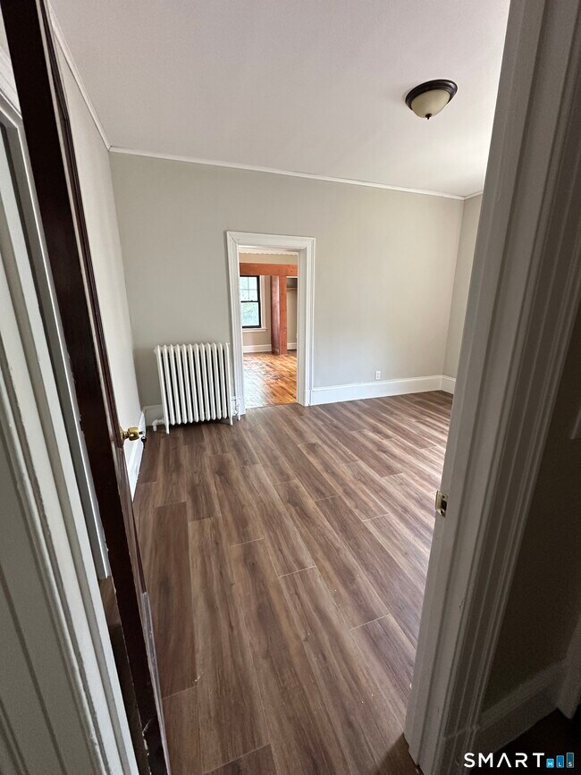 304 Edgewood St