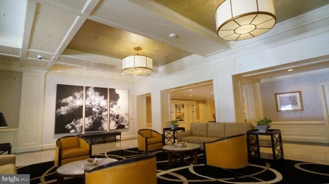 Photo - 10 E Lee St Unidad 705