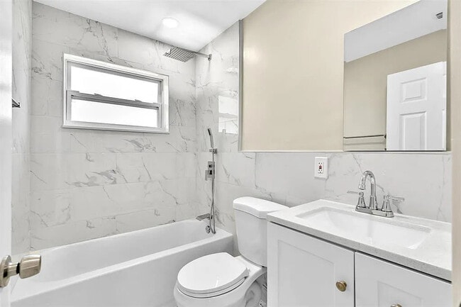 Photo - 2770 NW 25th St House