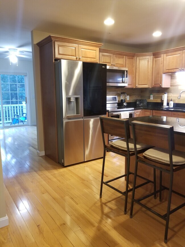 Photo - 65 Fordway Extension