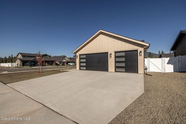 Photo - New Home in Thayer Farms North!