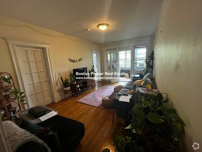 Building Photo - 19 Melvin Ave Unit 10 Rental