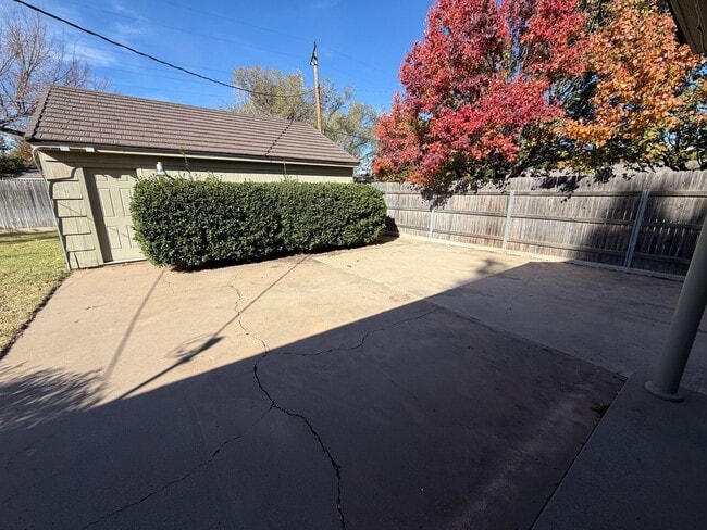 Photo - 3500 Patterson Dr