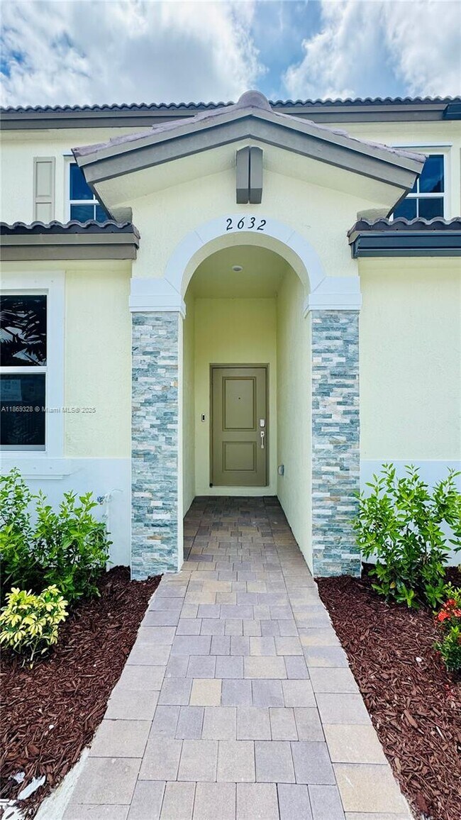 Photo - 2632 SE 27th Dr