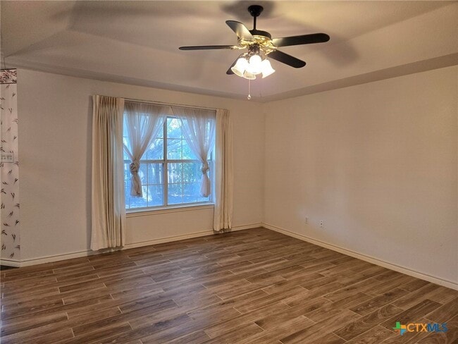 Building Photo - 120 Gardenridge Dr