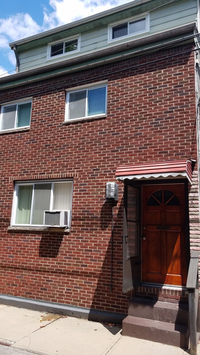 Photo - 1707 Edwards Way Unit 2nd Floor Apt