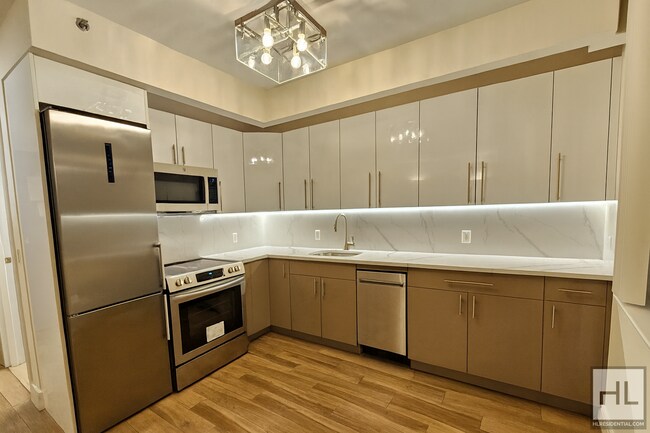 Photo - Northern Boulevard Unit 7A