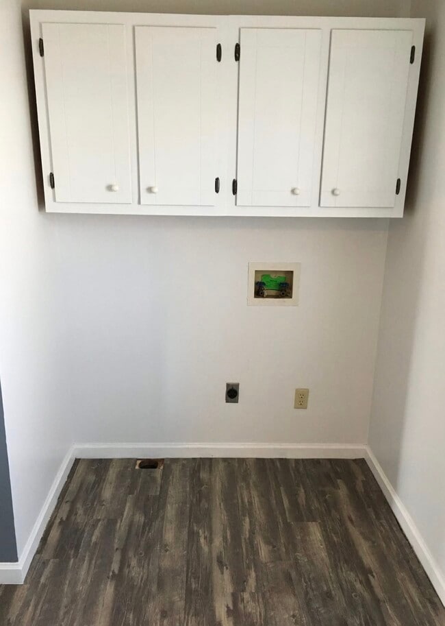 Photo - 114 Maplelawn St