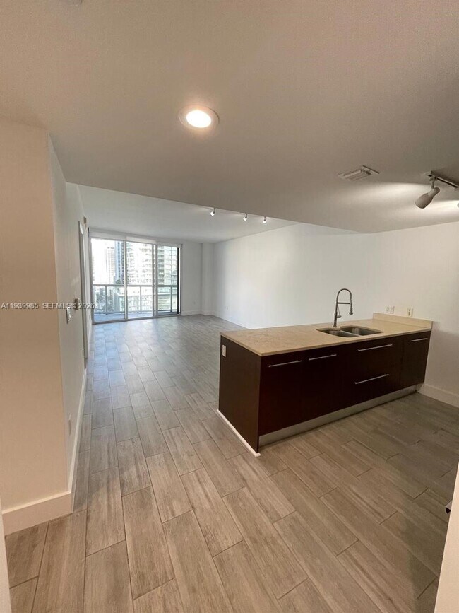 Photo - 475 Brickell Ave Unit 2014