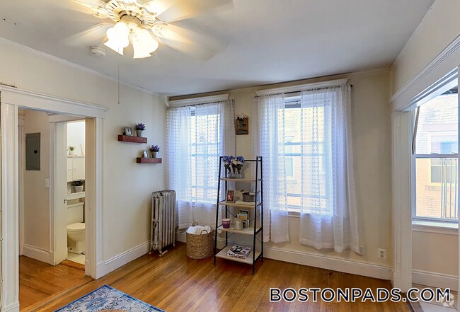 Building Photo - 33 Walbridge St Rental