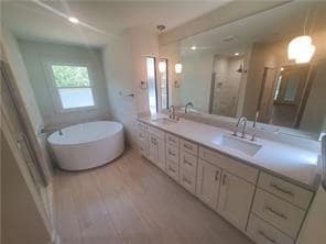 Photo - 9217 Knoll Crest Loop