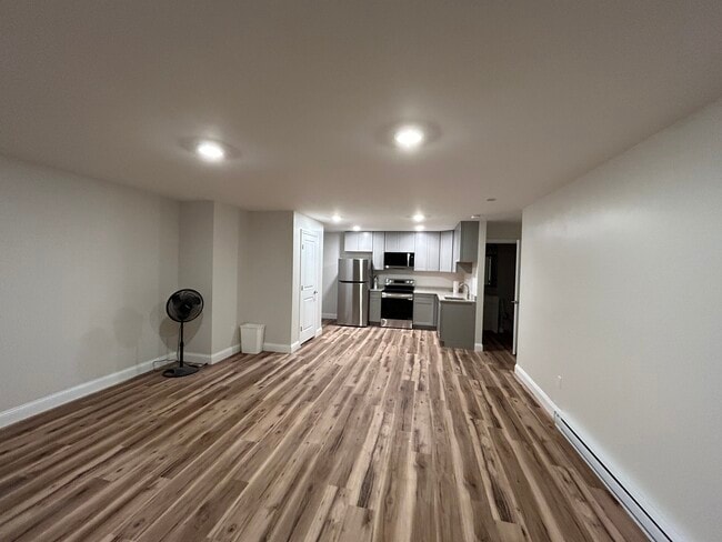 Sala de estar/dormitorio - 376 Colchester Ave Unidad Studio