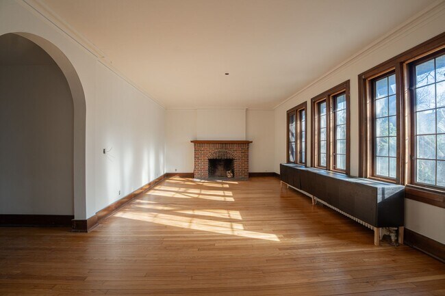 Photo - 2222 E Park Pl Unit Upper