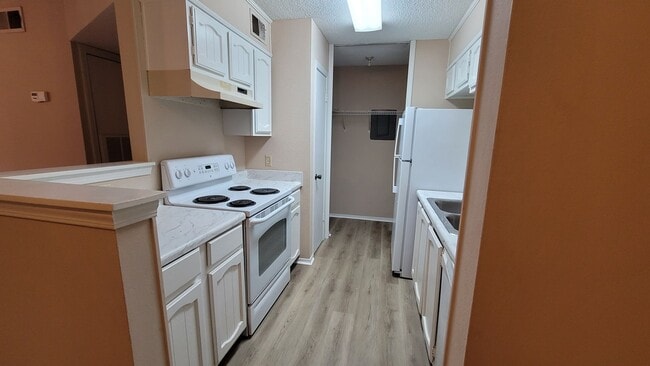 Photo - Wonderful Windchase Bay 2 Bed 2 Bath Condo for Rent