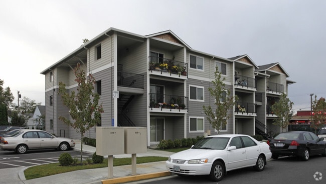 Building Photo - Rhine St Apts  RH-7865