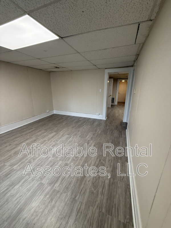 Photo - 2338 W Becher St Unidad Lower Rear Rental