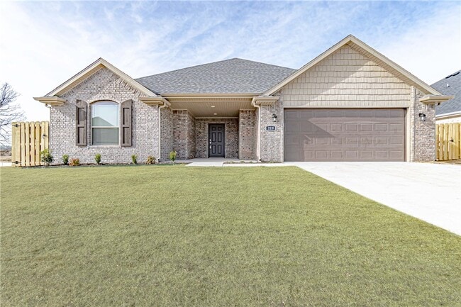Building Photo - 219 S Geranium Ln