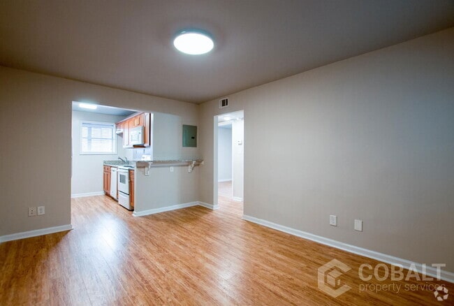 Building Photo - 271 Glen Iris Dr NE Unit A4 Rental