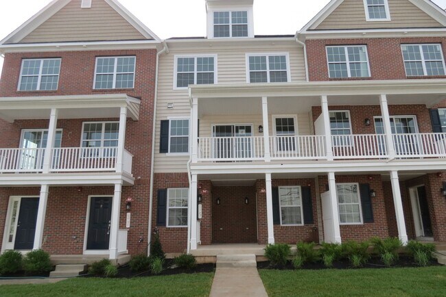 Photo - Beautiful Penn Square Townhome in Lansdale...