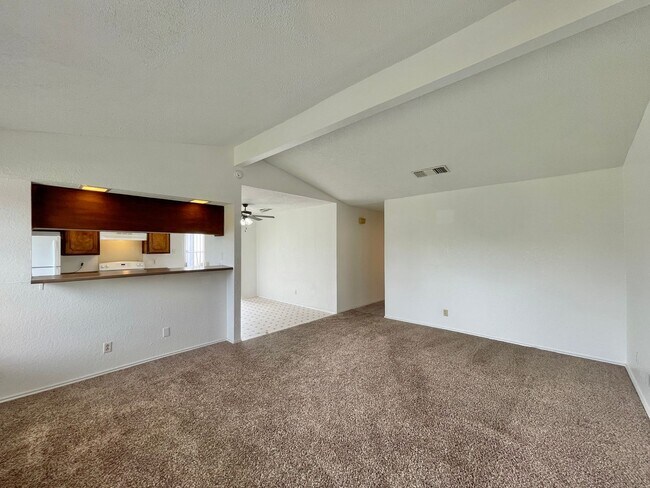 Photo - 2210 Shoemaker Dr Unidad A