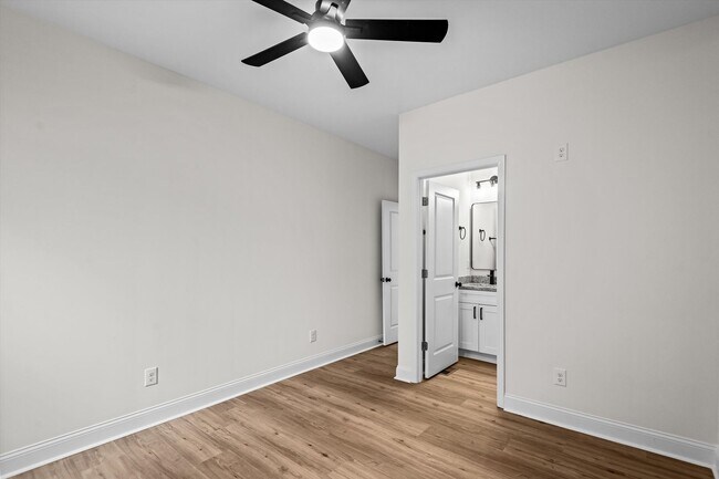 Photo - 1318 House St Unit 1318 House Street B