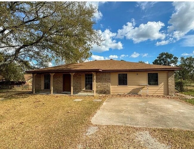 Building Photo - 18 Sutterfield Ln