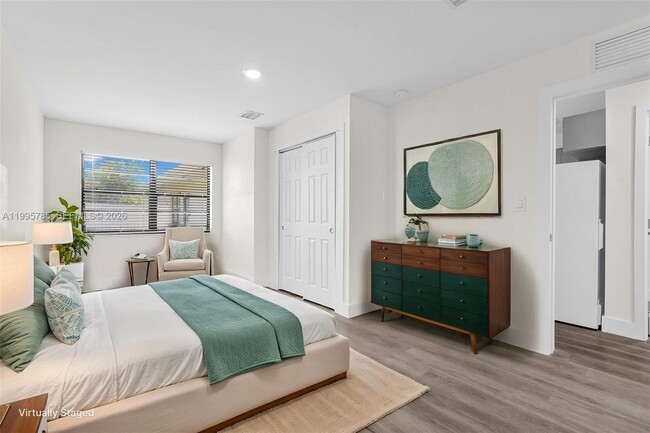 Photo - 1730 Acapulco Dr Unit 3